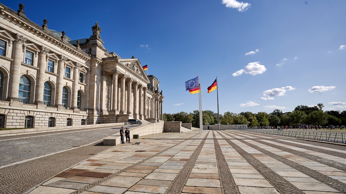 FISMA vs FedRAMP: Which Applies When