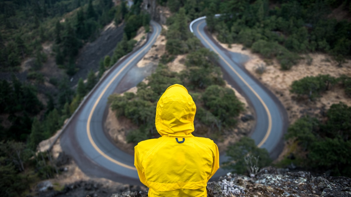 RAG vs Fine-Tuning: The Federal Decision Tree