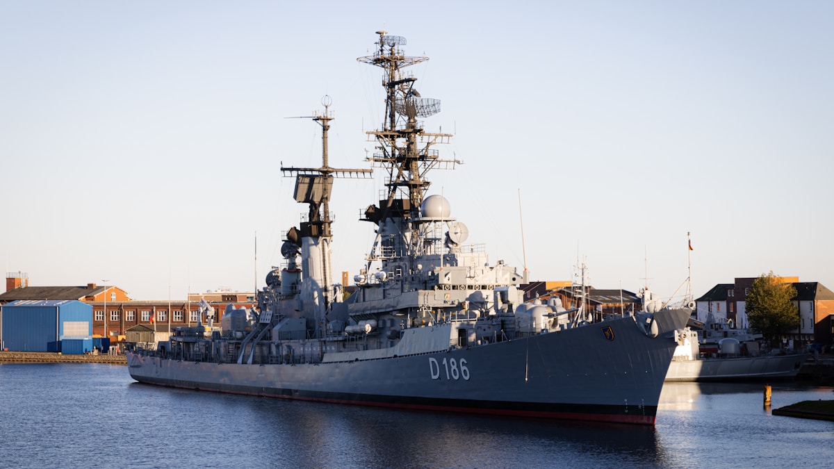 Distributed Maritime Operations: Software Innovation Pathways